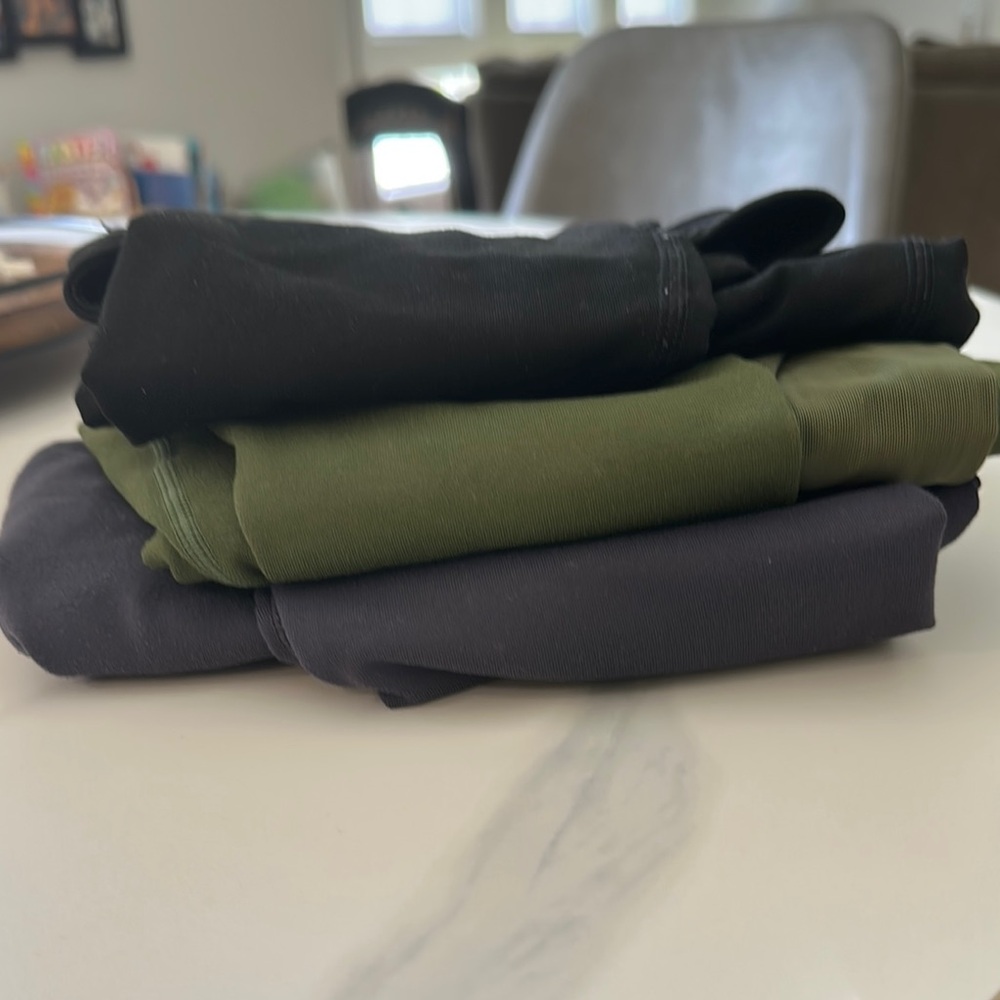 Set of THREE (3) fabletics leggings